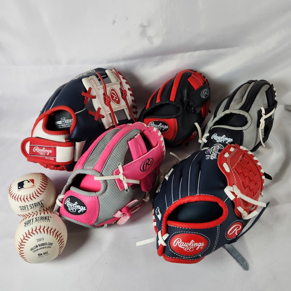Lot 7 Rawlings Players Series Youth Baseball Gloves Bundle 5-RHT Gloves +2 Balls